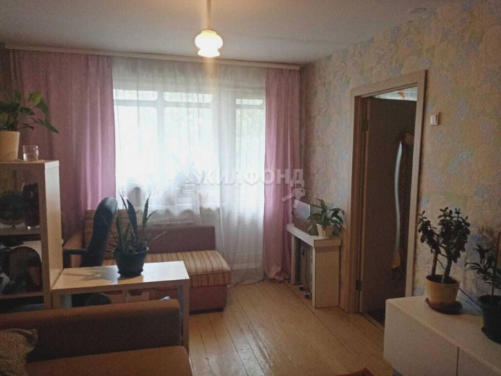 3-комн квартира Кропоткина, 98