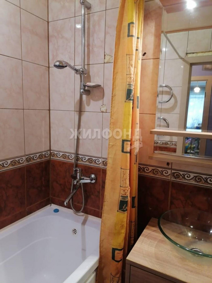 3-комн квартира Кропоткина, 98