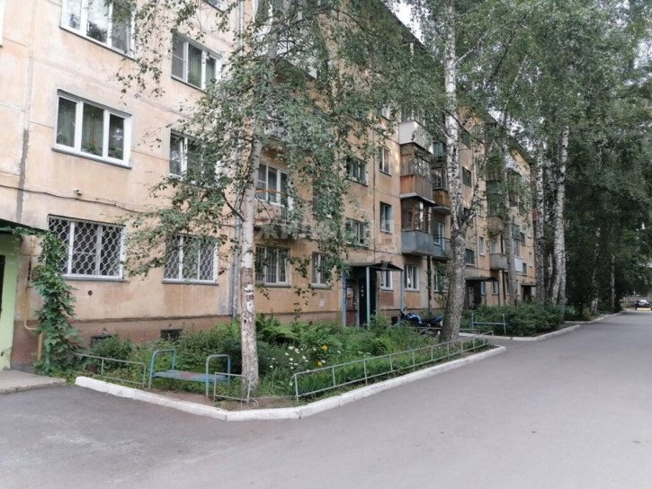 3-комн квартира Кропоткина, 98