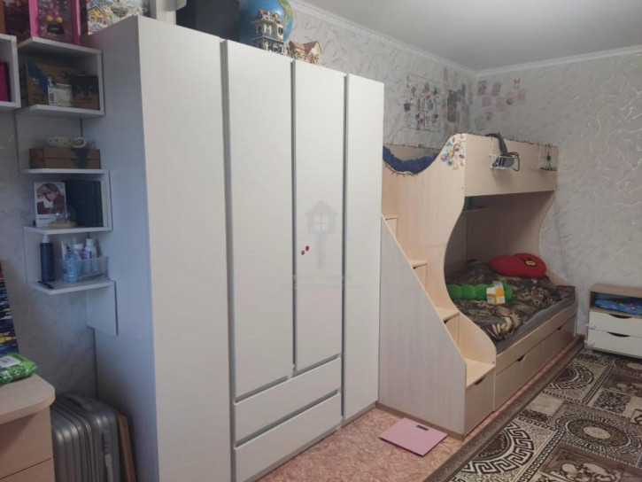 3-комн квартира Сибирский проспект, 45