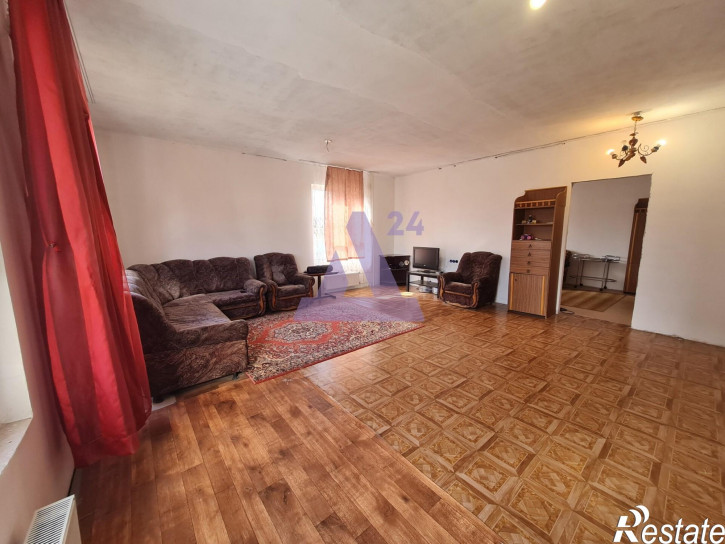 3-комн квартира улица Солнечная Поляна, дом 85