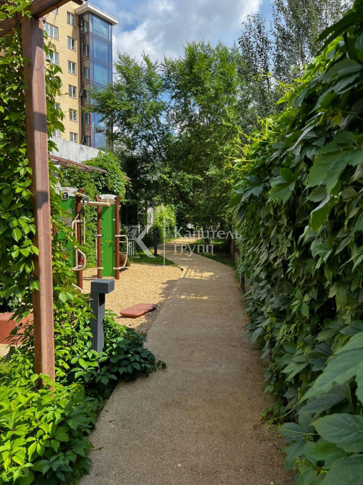 4-комн квартира улица Максима Горького, 53