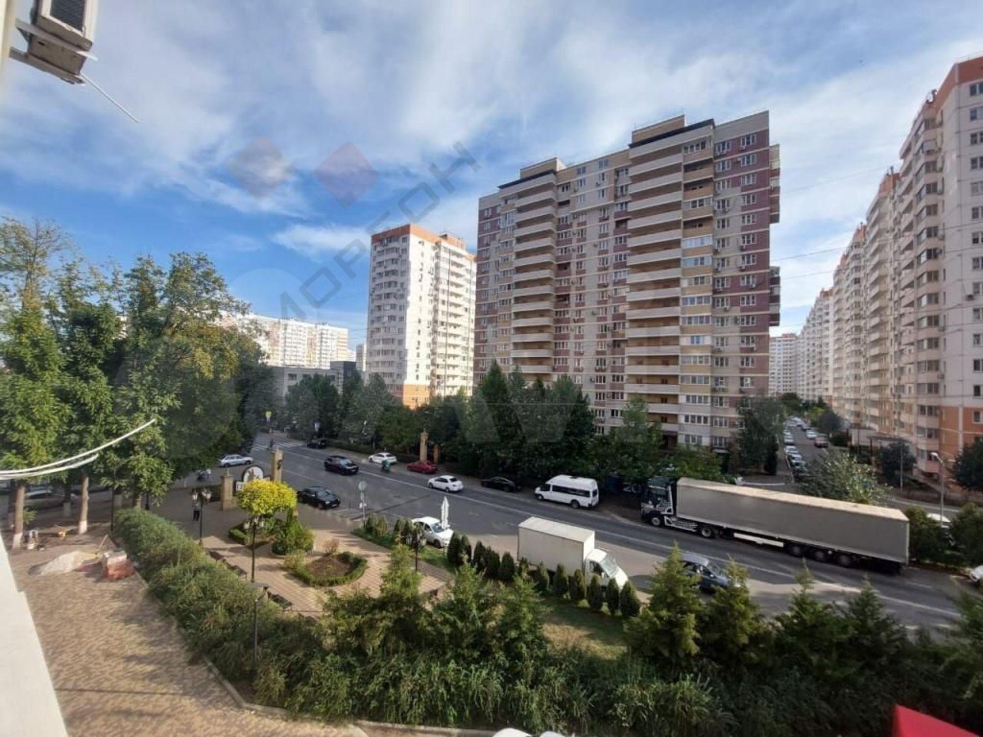 Купить квартиру за 5 600 000 рублей на Домбайская ул, 55/к7