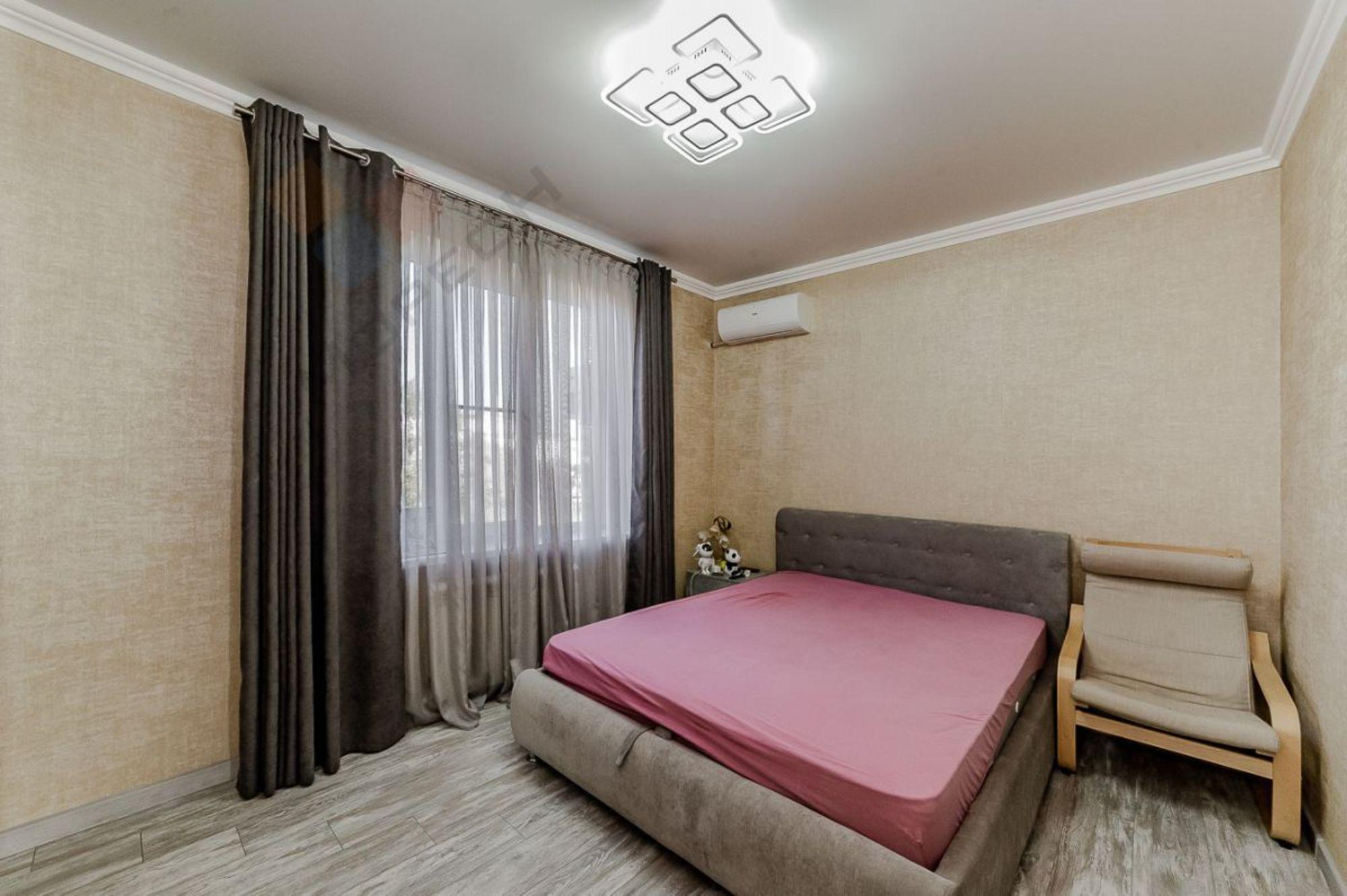 Купить дачу, дом, коттедж за 22 000 000 рублей на Смородиновая ул, 5/1