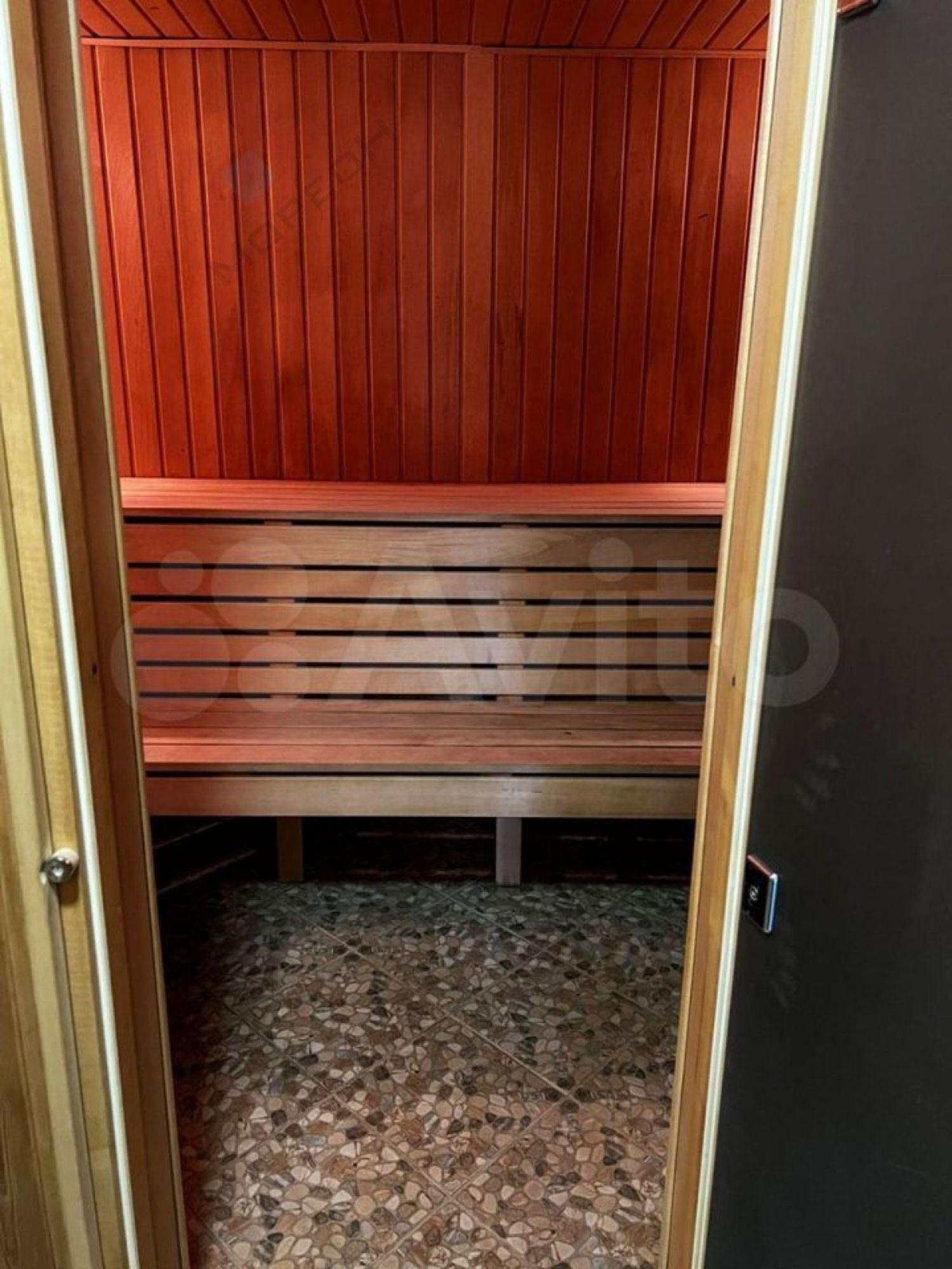 Купить дачу, дом, коттедж за 21 000 000 рублей на Средняя ул