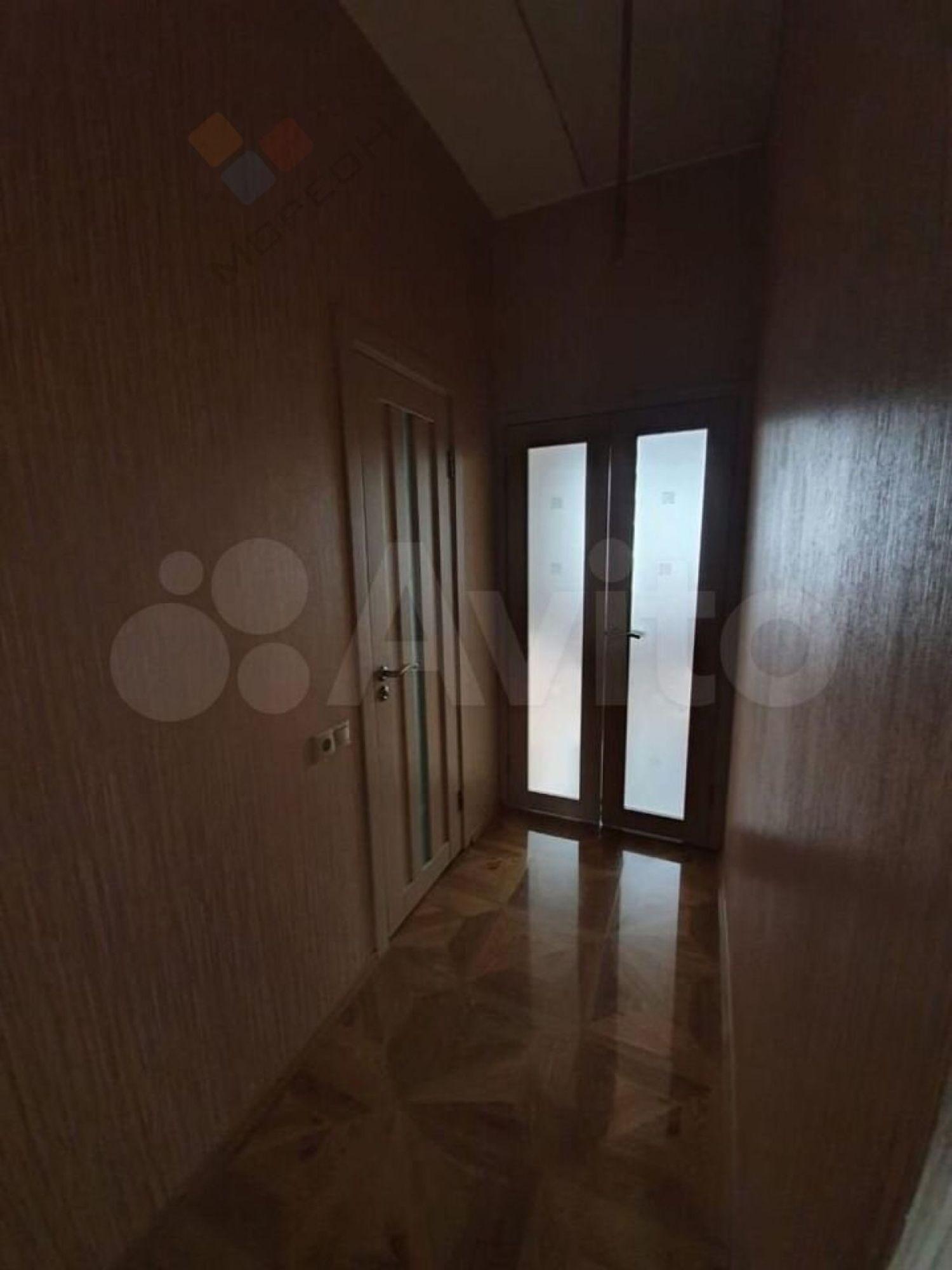 Купить дачу, дом, коттедж за 21 000 000 рублей на Средняя ул