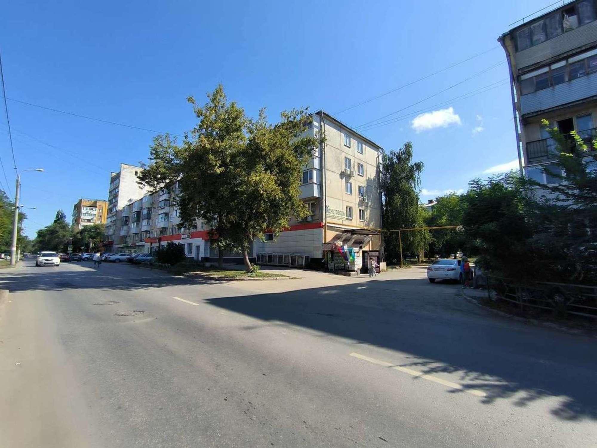 Купить торговое помещение за 12 000 000 рублей на Дзержинского улица, 24