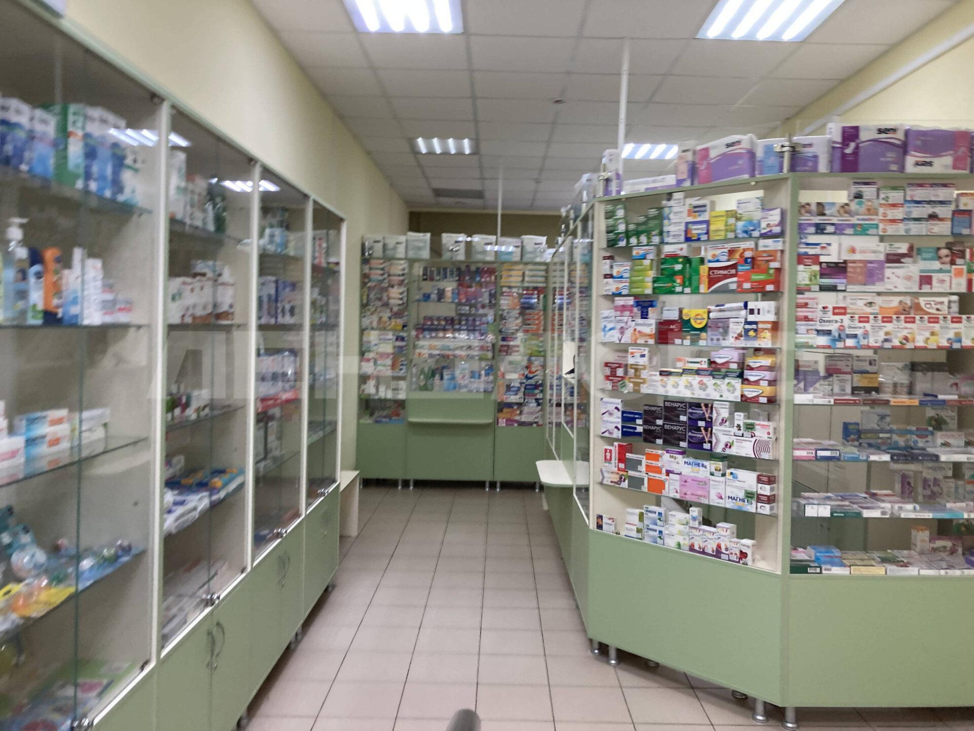 Купить торговое помещение за 16 000 000 рублей на проспект Стачки