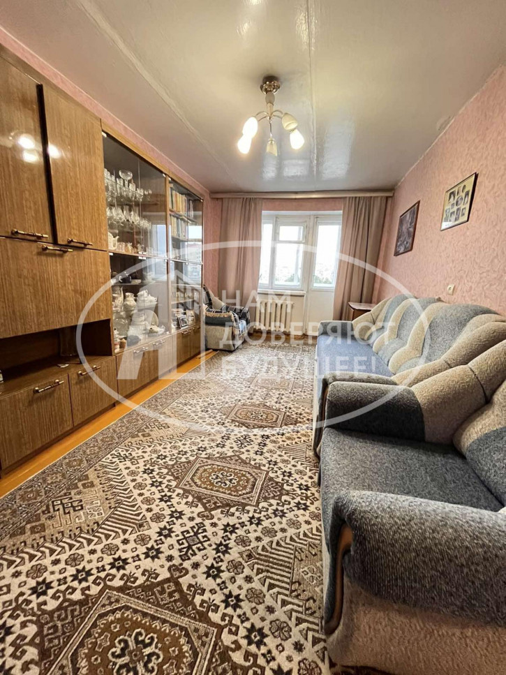 2-комн квартира улица Коммунаров, 63