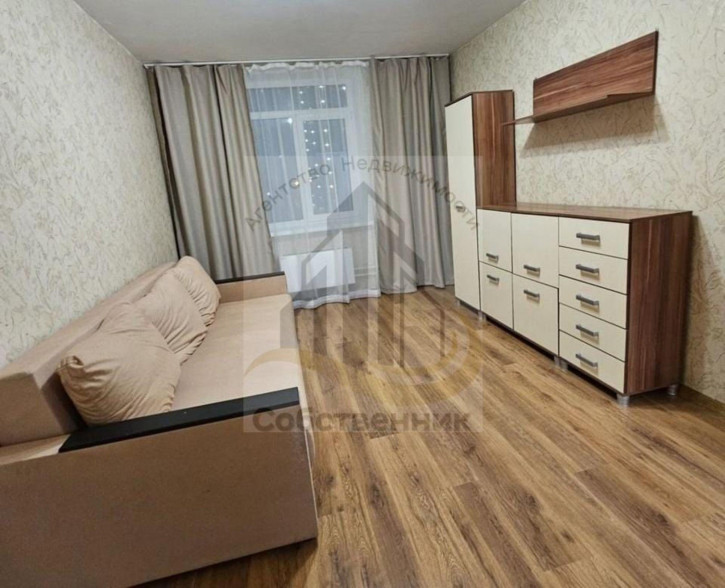 4-комн квартира Грамши ул, 82