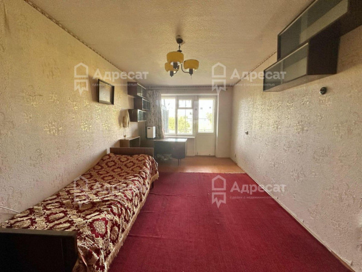 3-комн квартира ул. 64-й Армии,  д.22б