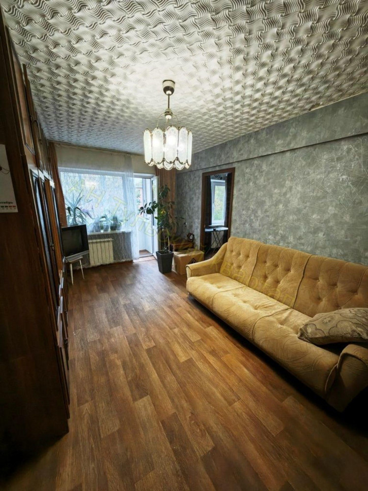 2-комн квартира Металлургов ул, 61