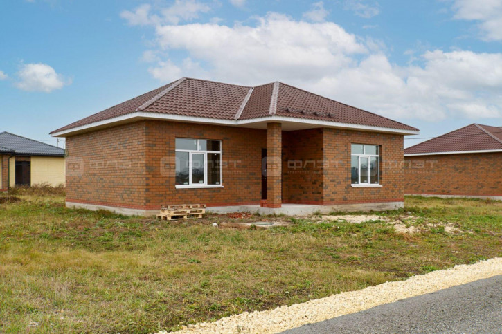 Коттедж/дом ул. Первостроителей, дом 52