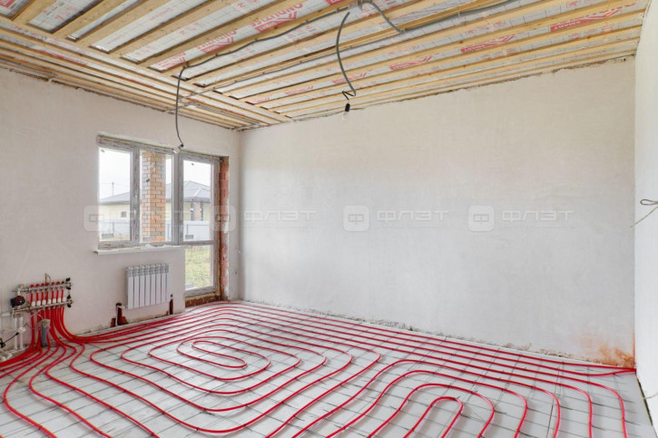 Коттедж/дом ул. Первостроителей, дом 52