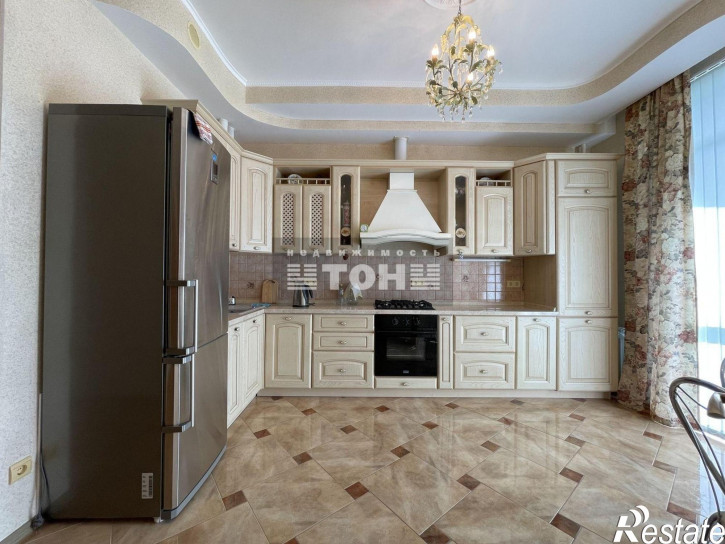 3-комн квартира ул. Красноармейская, д. 11