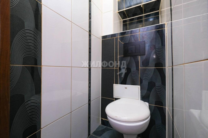 3-комн квартира Доватора, 31