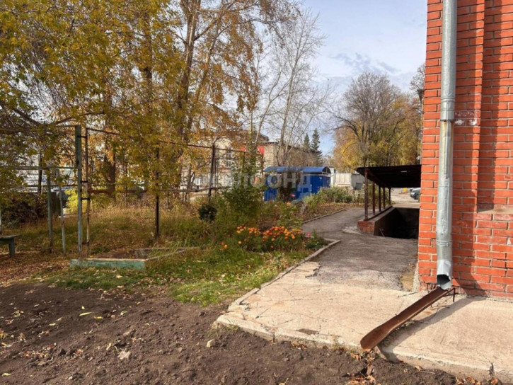 4-комн квартира Объединения, 22