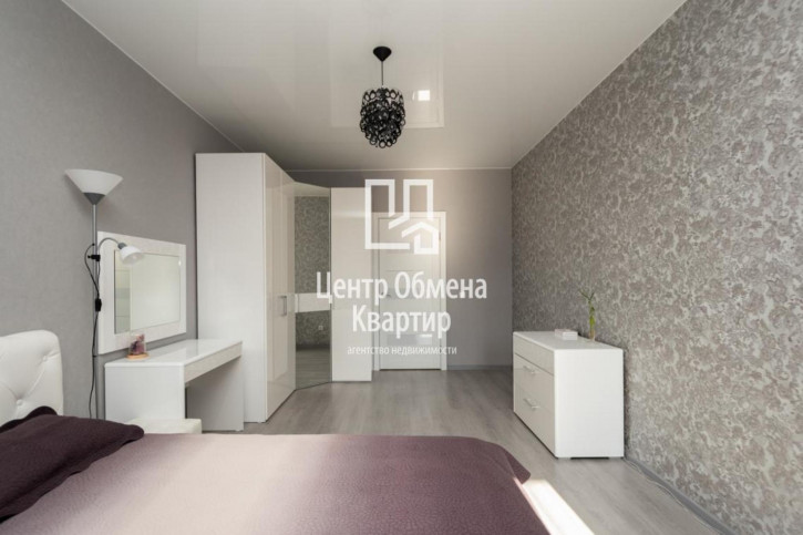 3-комн квартира Байкальская, 236В - 1