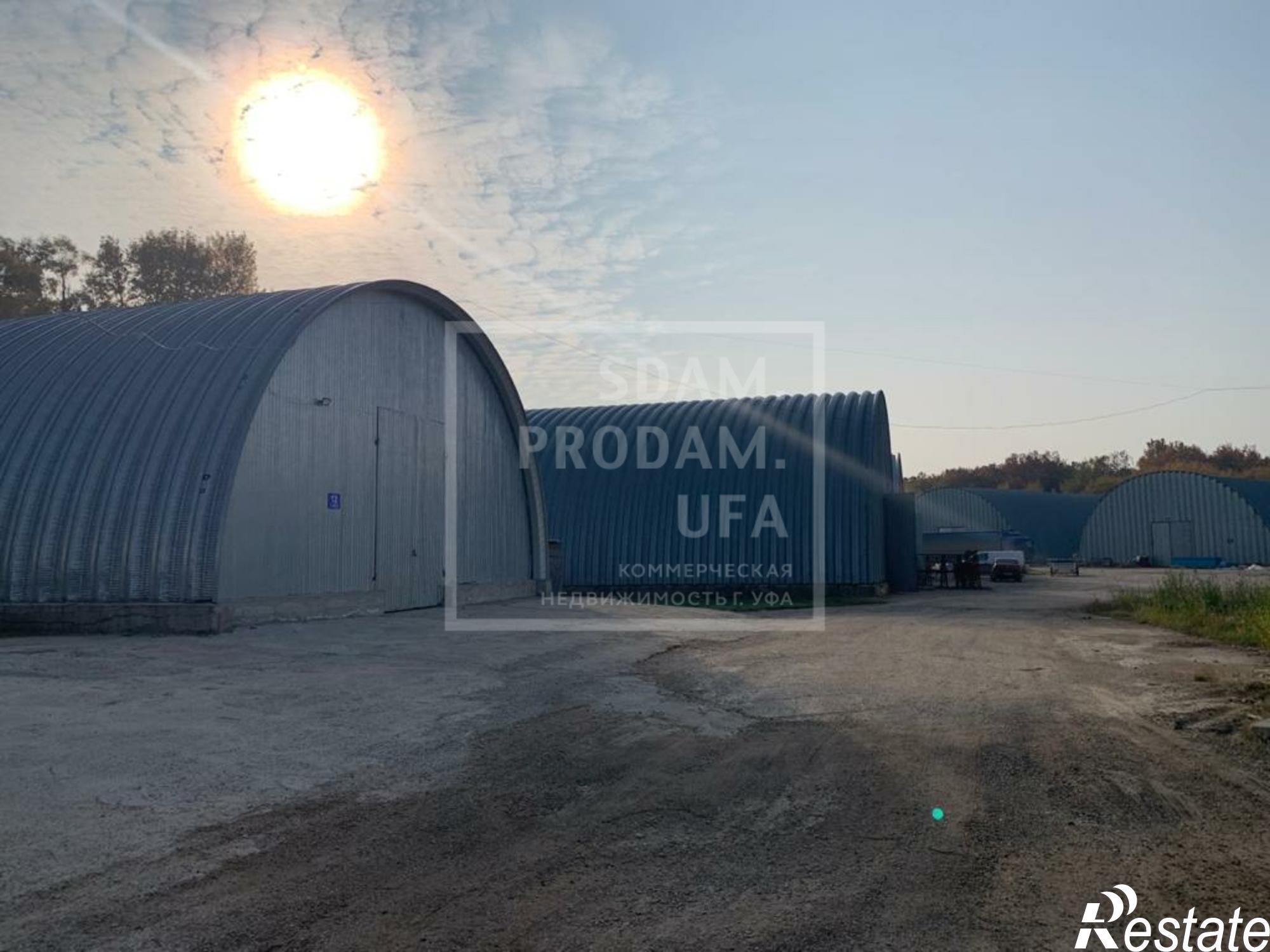 Сдать складское помещение за 130 000 рублей на Трактовая улица, д.9