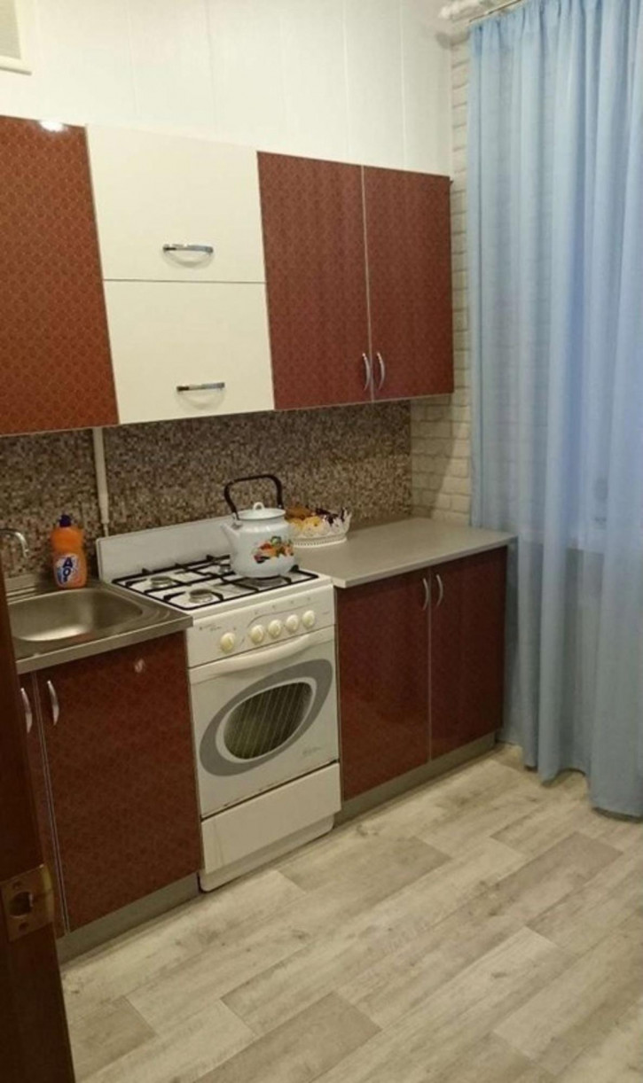 1-комн квартира Победы улица, 4