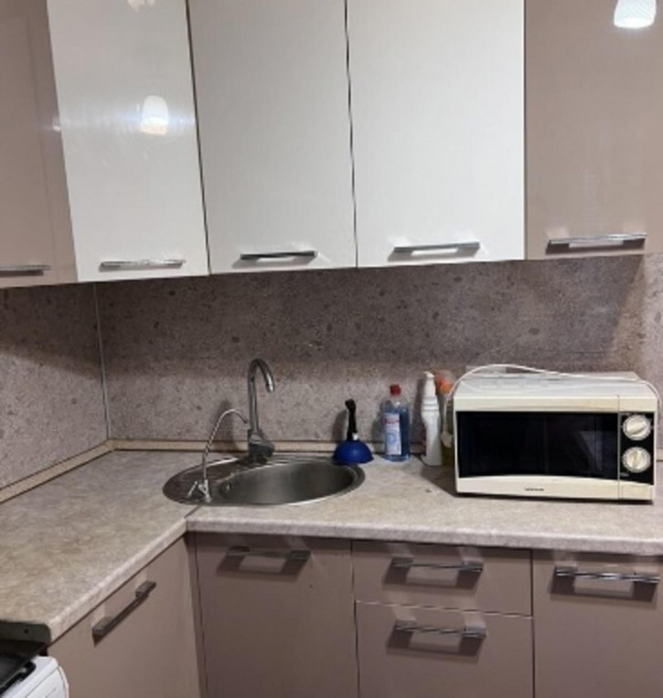 1-комн квартира Свободы улица, 147