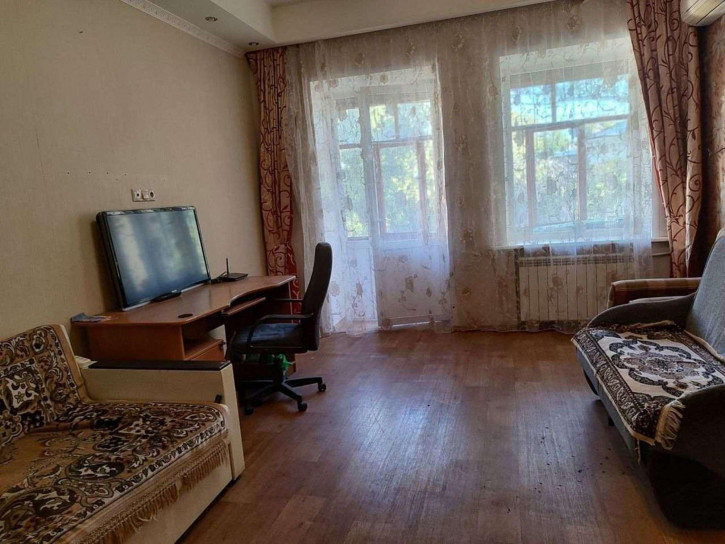 2-комн квартира Кирова проспект, 48