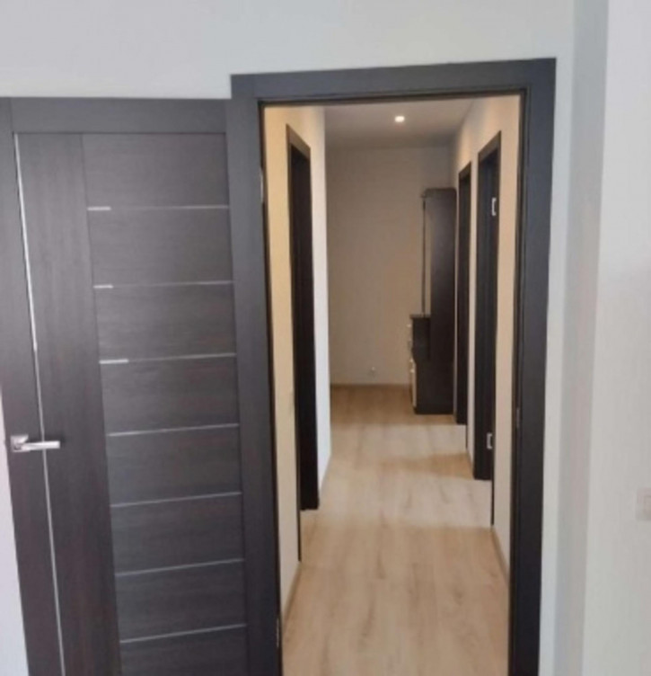 2-комн квартира Революционная улица, 101д