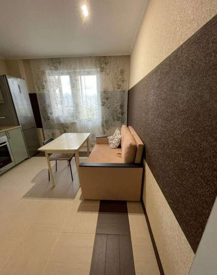 1-комн квартира Гастелло улица, 32