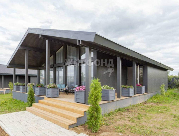 Коттедж/дом Старо-Трактовая улица Коттедж/дом Старо-Трактовая улица