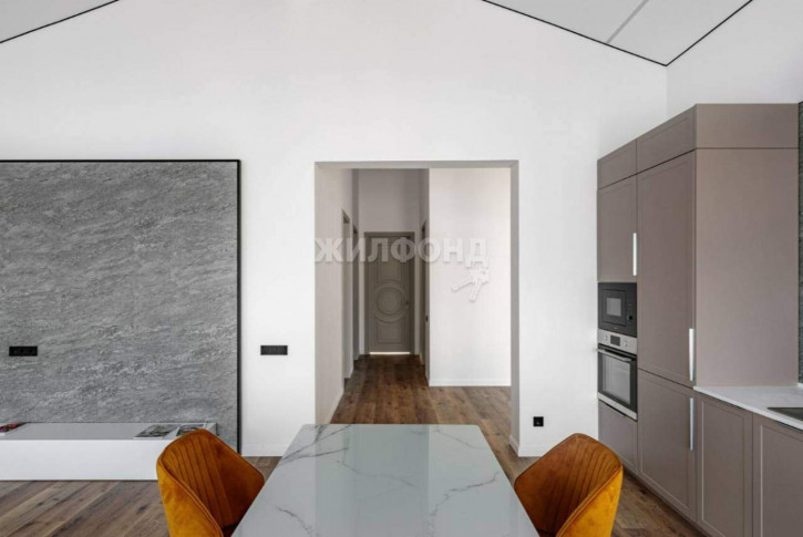 Коттедж/дом Старо-Трактовая улица Коттедж/дом Старо-Трактовая улица