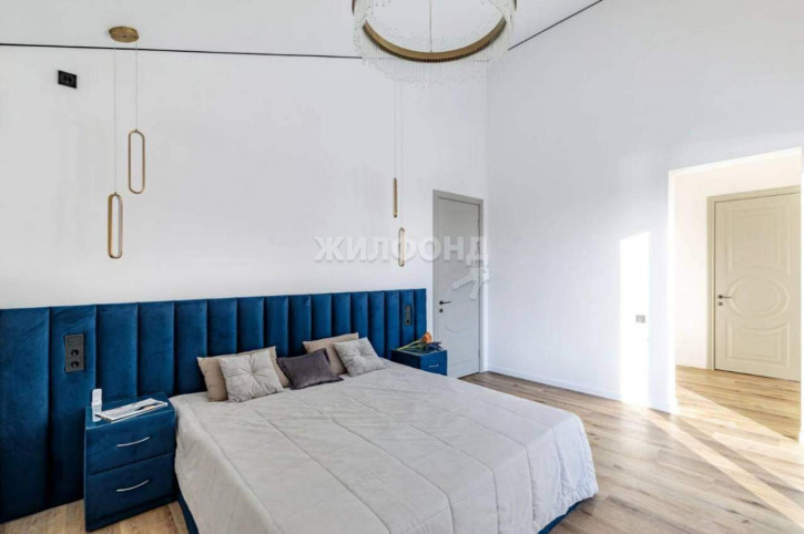 Коттедж/дом Старо-Трактовая улица Коттедж/дом Старо-Трактовая улица