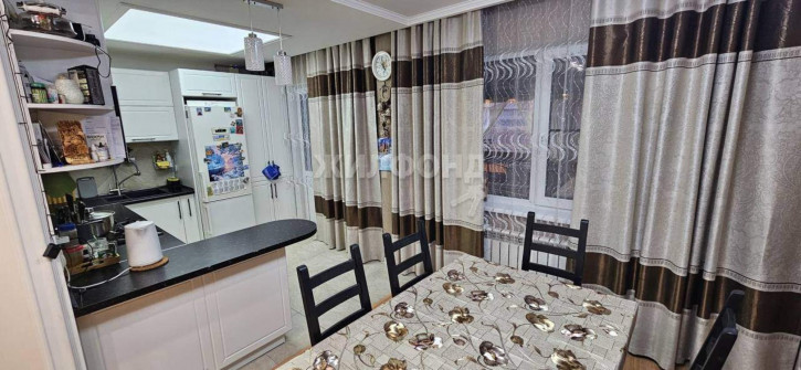 Коттедж/дом Озерная улица Коттедж/дом Озерная улица