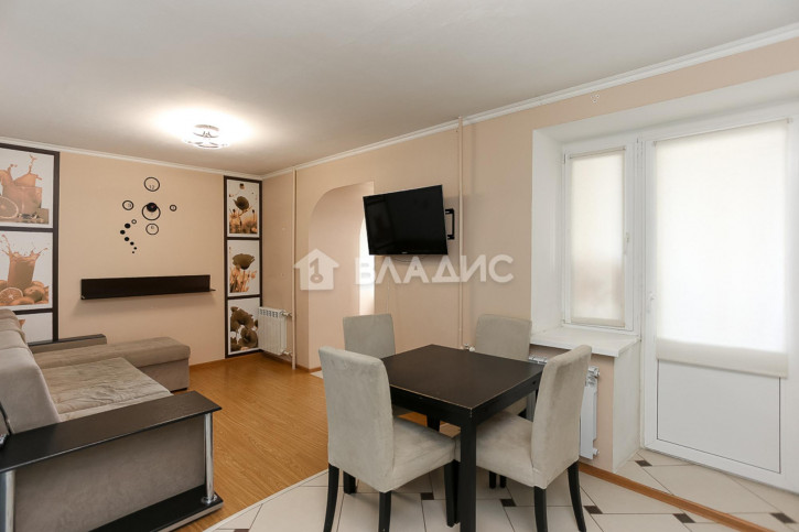 2-комн квартира улица Нижняя Дуброва