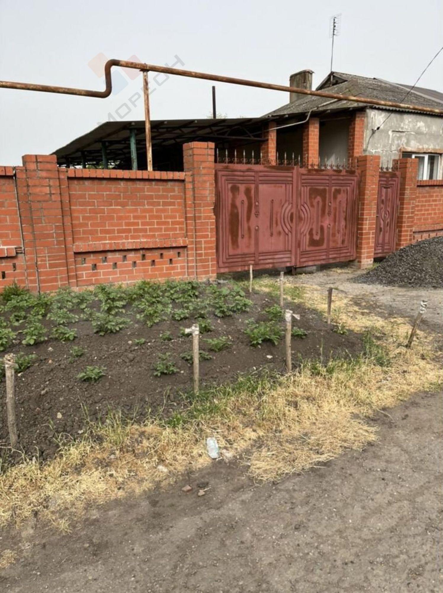 Купить дачу, дом, коттедж за 3 850 000 рублей на Горького ул, 5/1