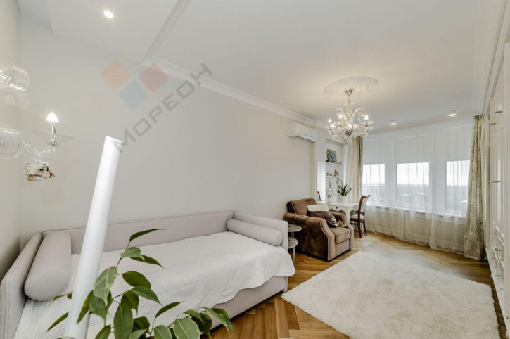 4-комн квартира Кожевенная ул, 24