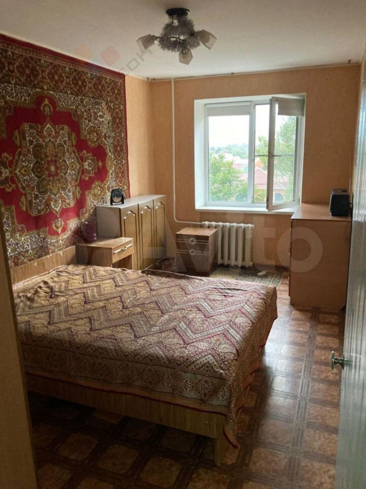 4-комн квартира Симферопольская ул, 16