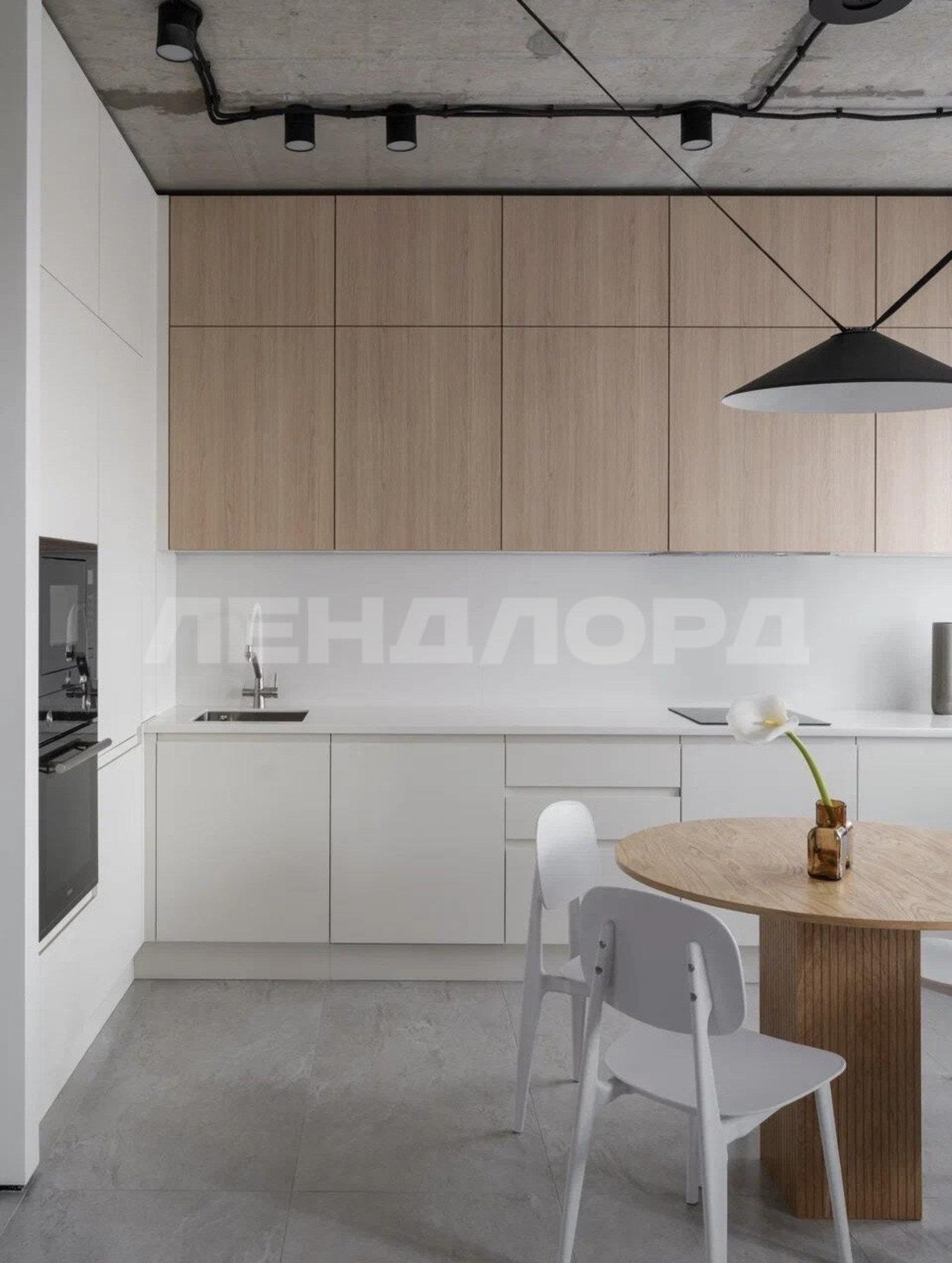 Купить квартиру за 8 300 000 рублей на улица Мечникова, 41/53