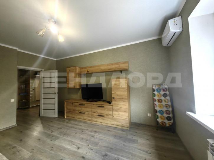 2-комн квартира улица 35-я Линия, 87/35