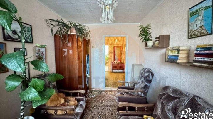 4-комн квартира Мира ул., 27