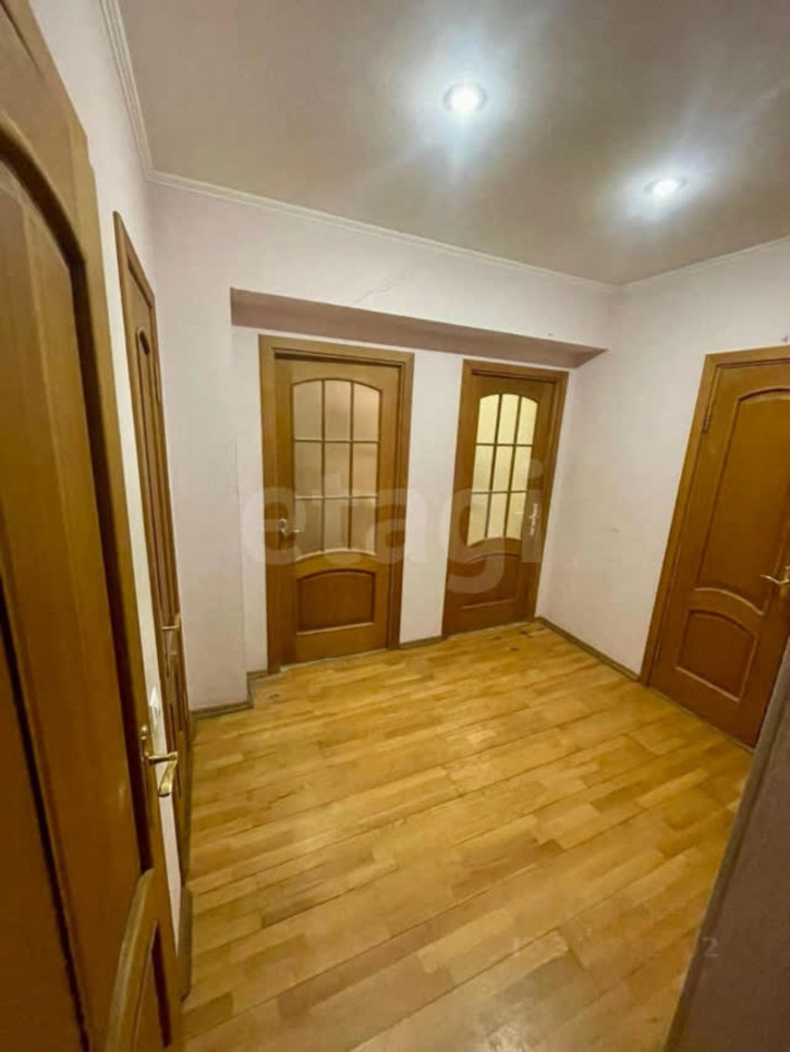 4-комн квартира улица Чехова, 13