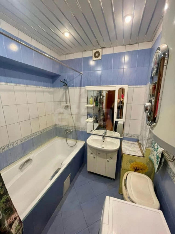 4-комн квартира улица Чехова, 13