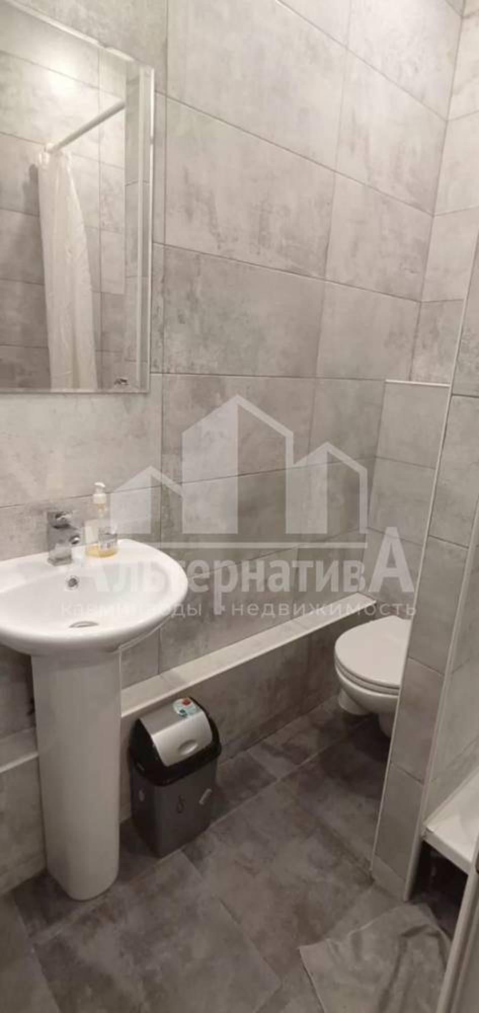 Купить квартиру за 13 000 000 рублей на Алексея Реброва ул.