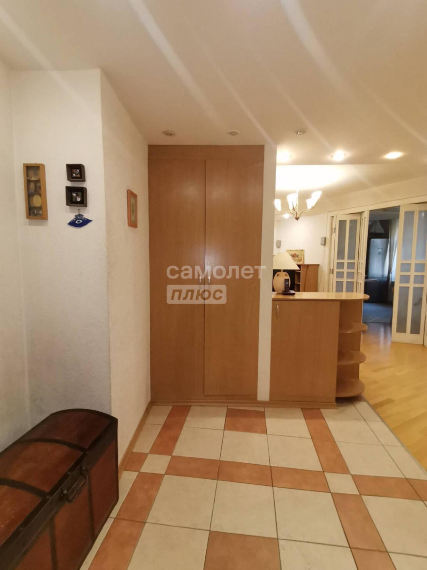 Продажа 3-комн квартиры Красный проспект, 186