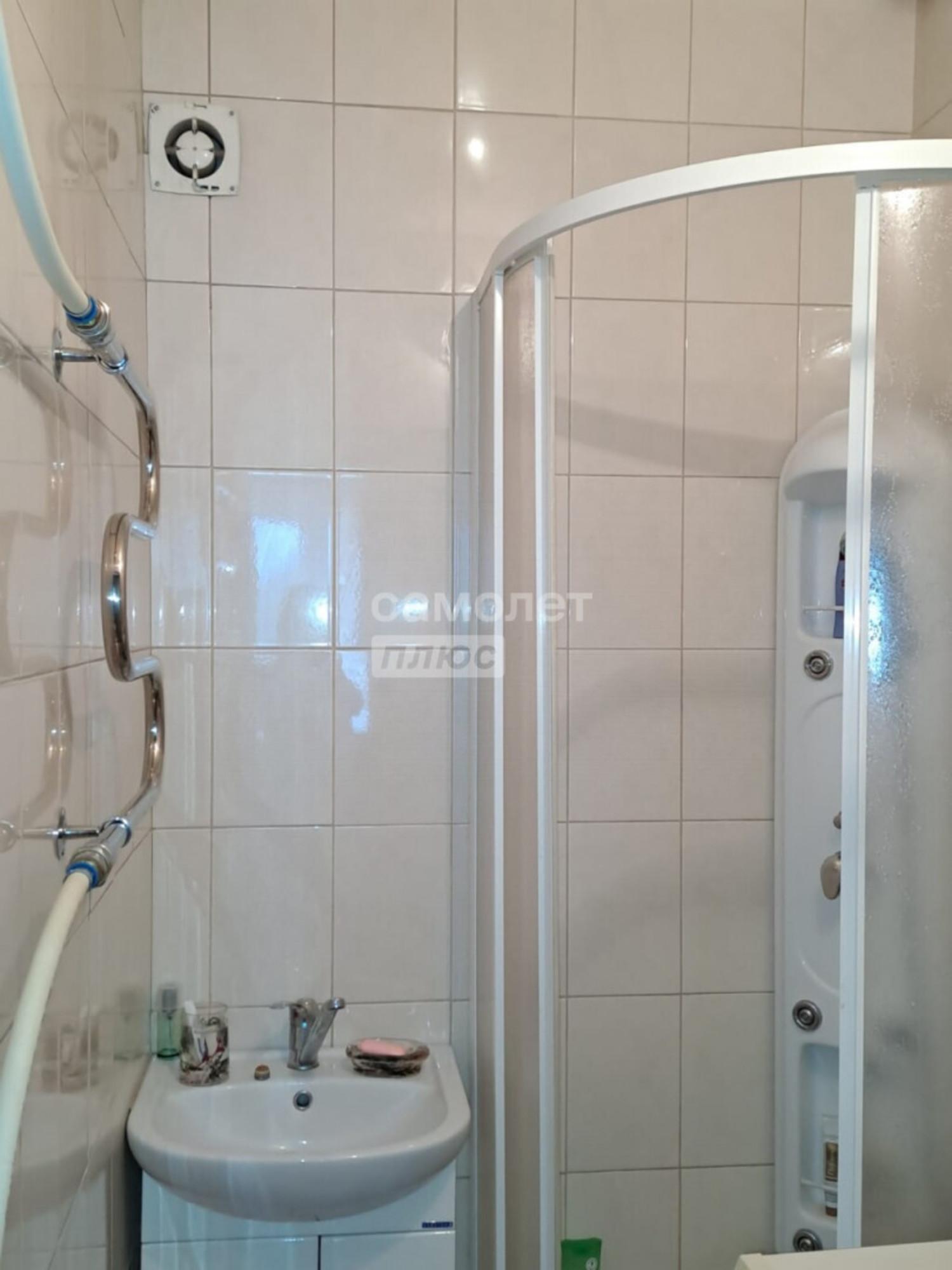 Продажа 2-комн квартиры Народная, 27/1