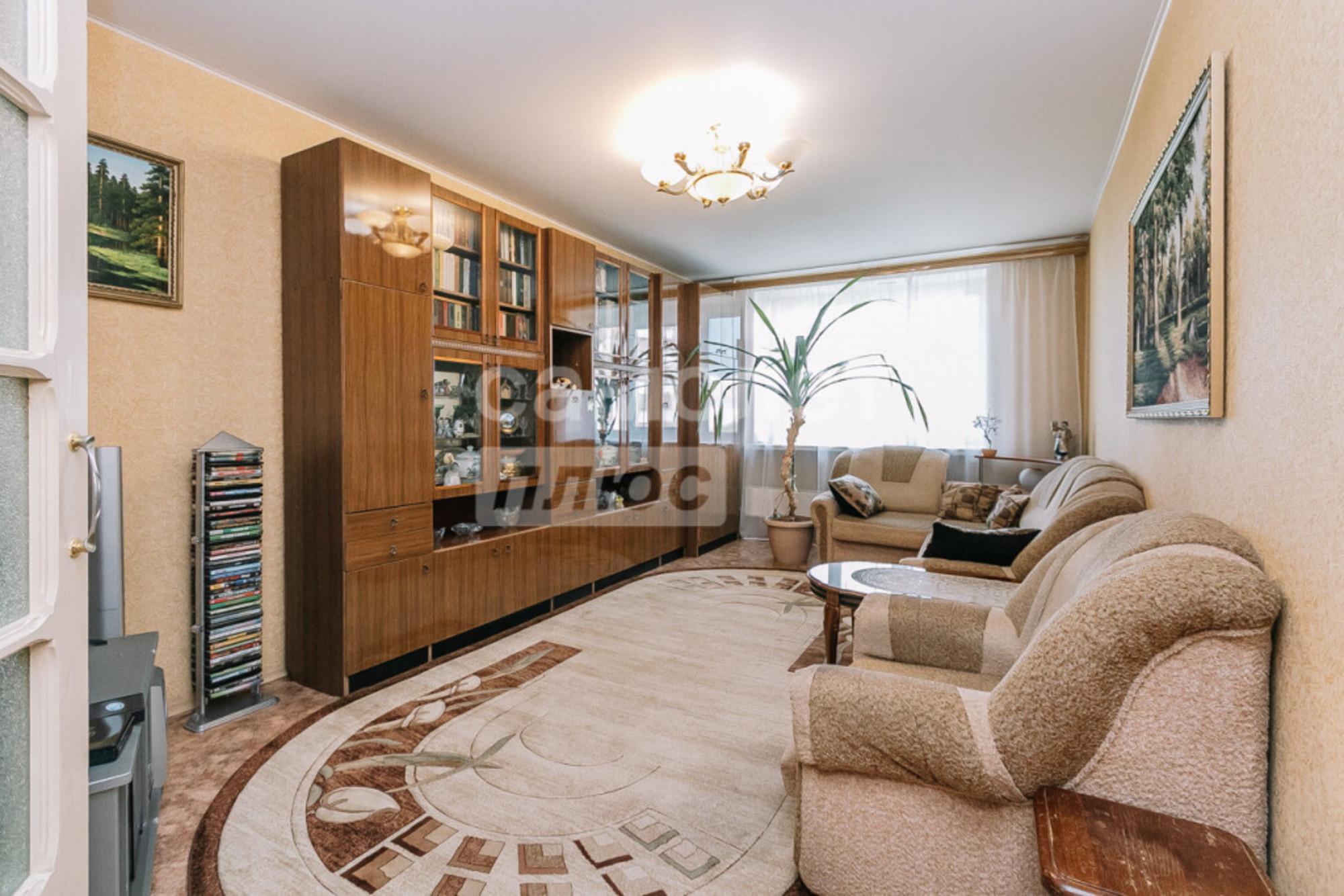 Продажа 3-комн квартиры Бориса Богаткова, 194/9