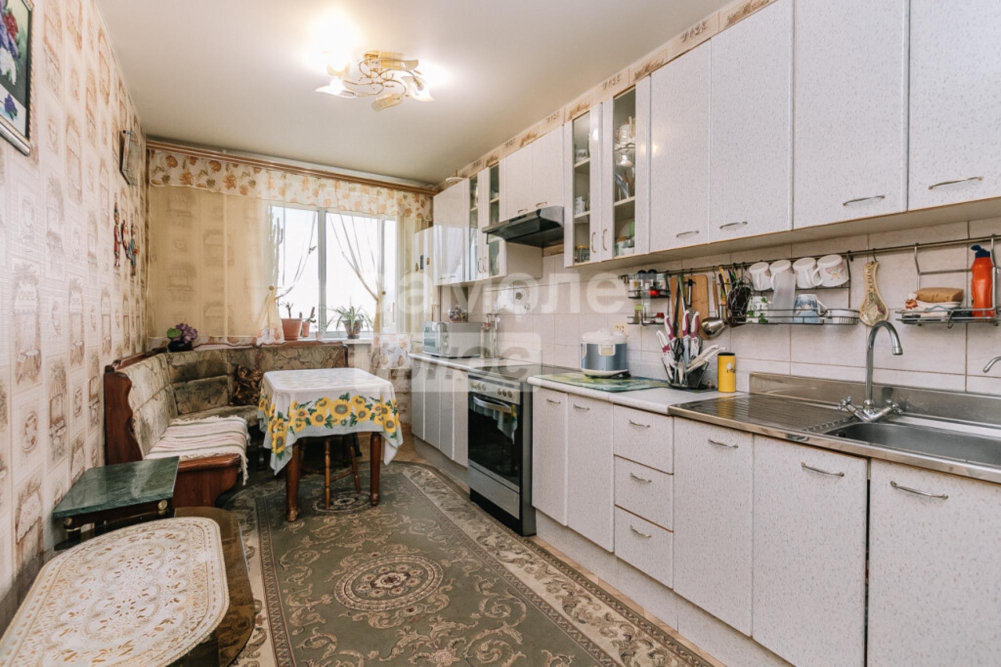 Продажа 3-комн квартиры Бориса Богаткова, 194/9