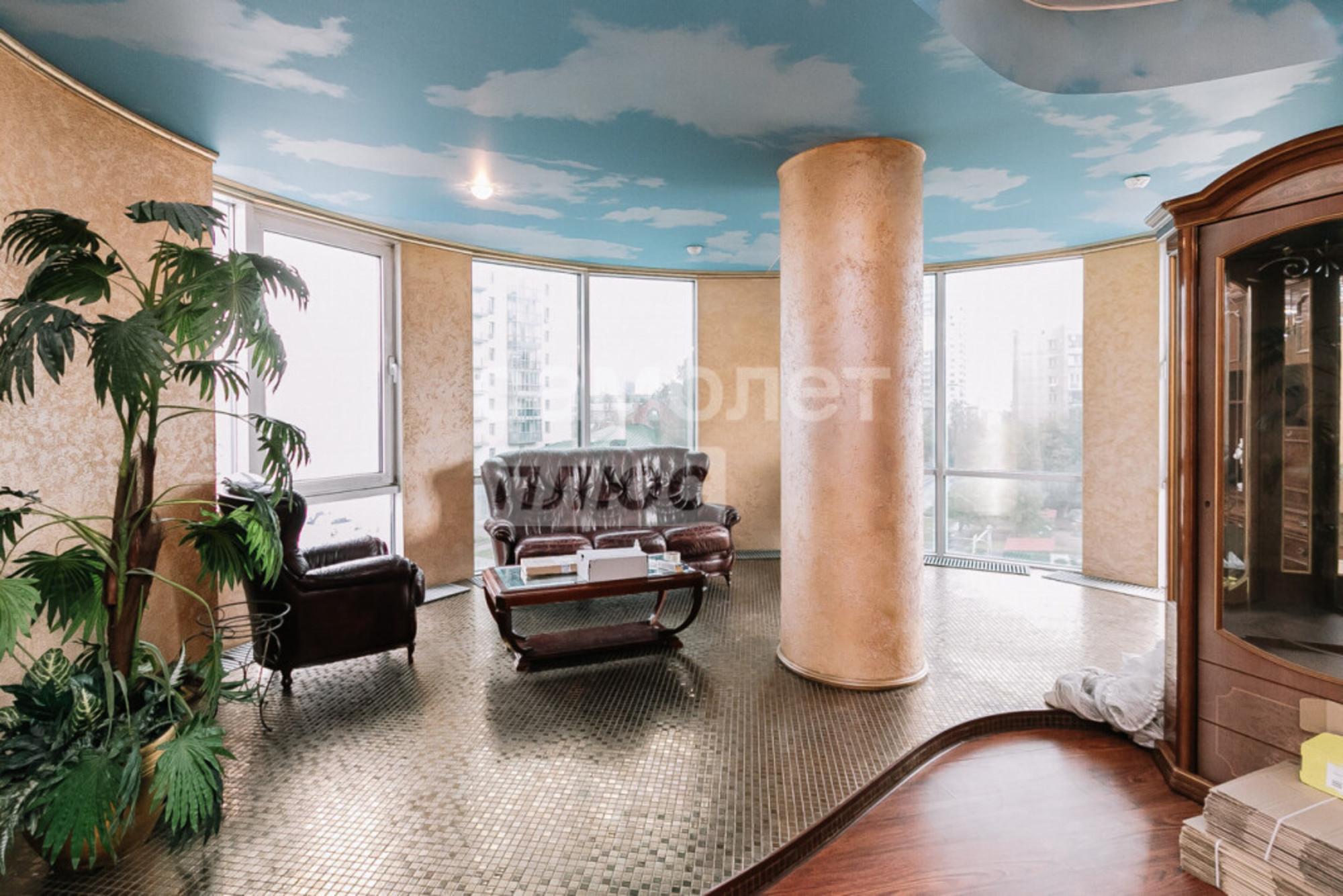 Продажа 3-комн квартиры Сибирская, 57