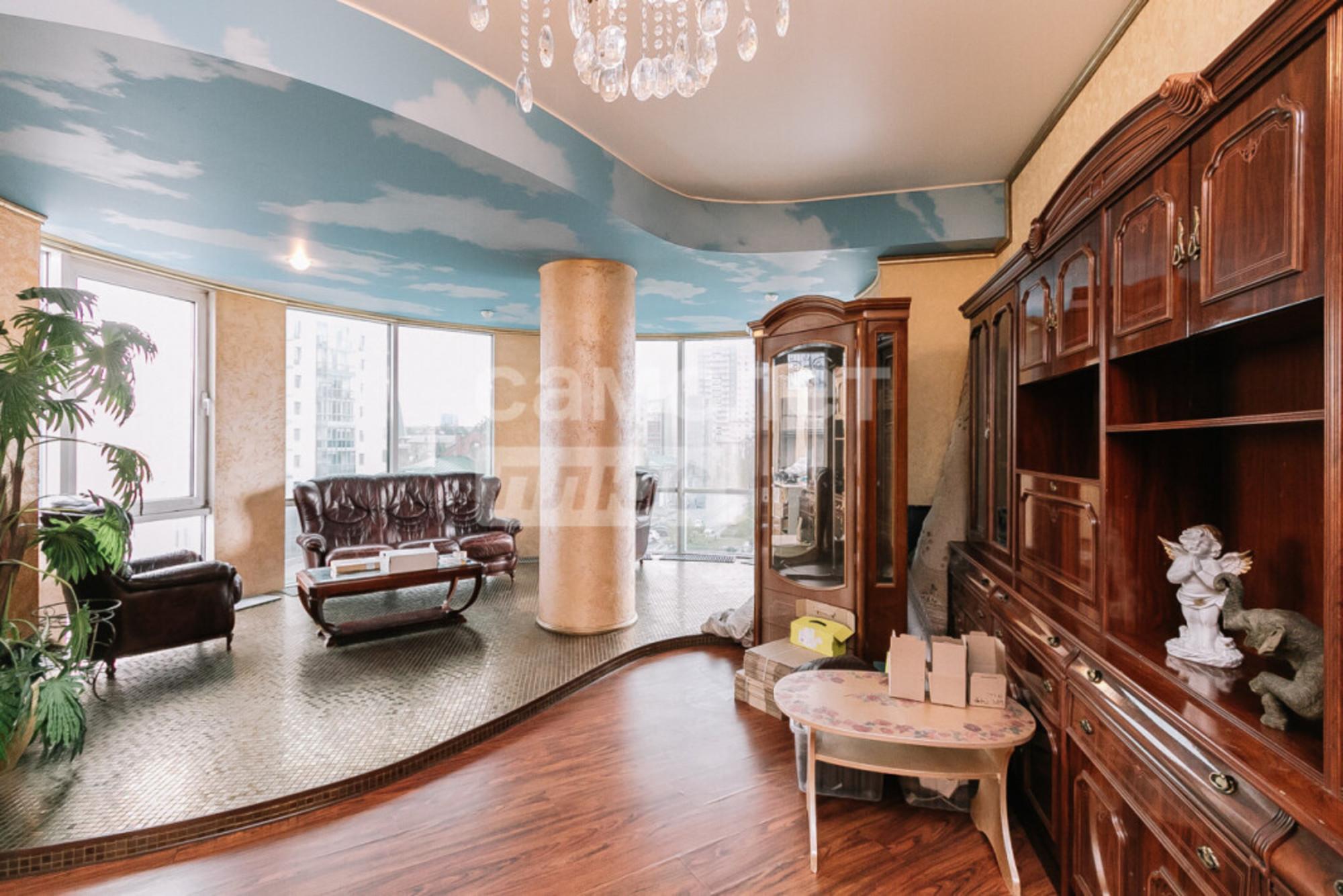 Продажа 3-комн квартиры Сибирская, 57