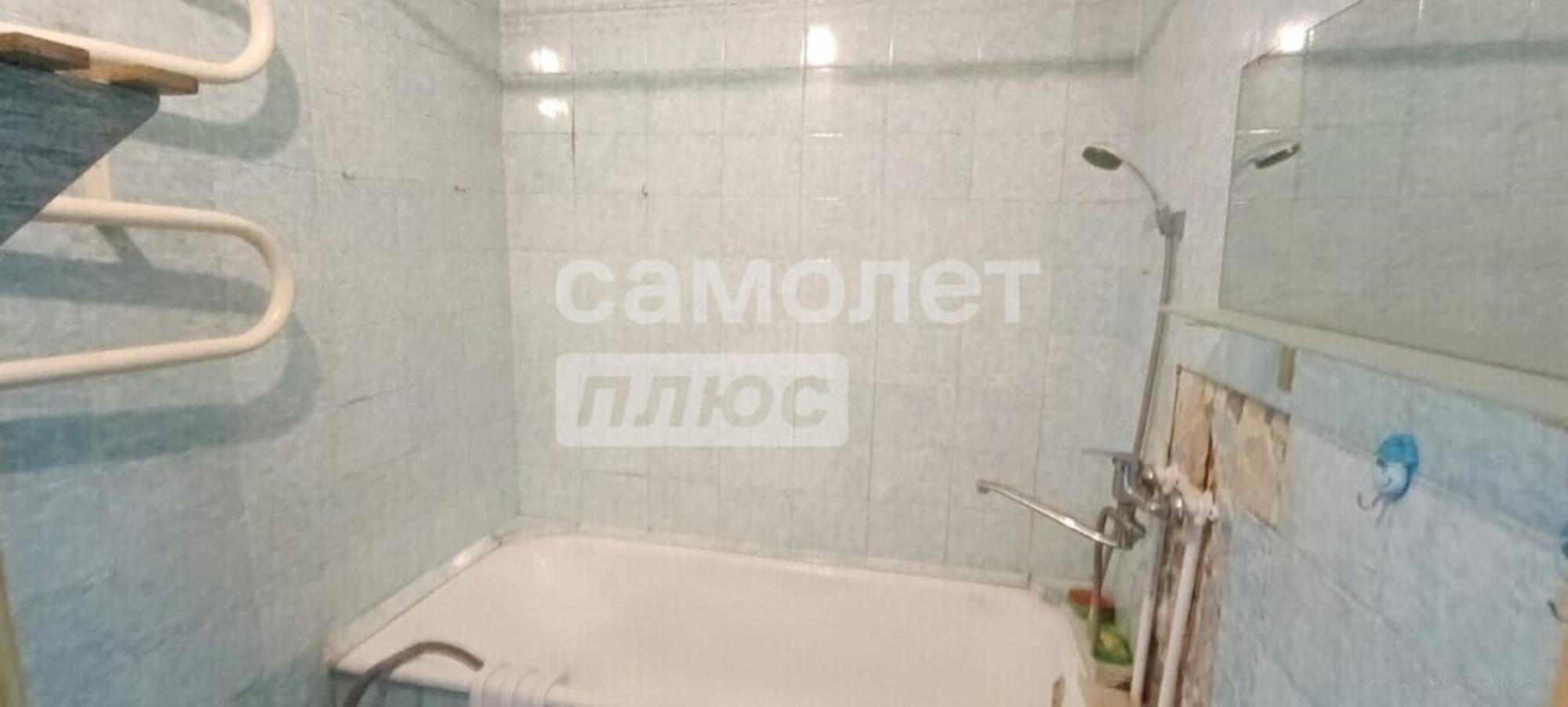 Продажа 3-комн квартиры Зорге, 209