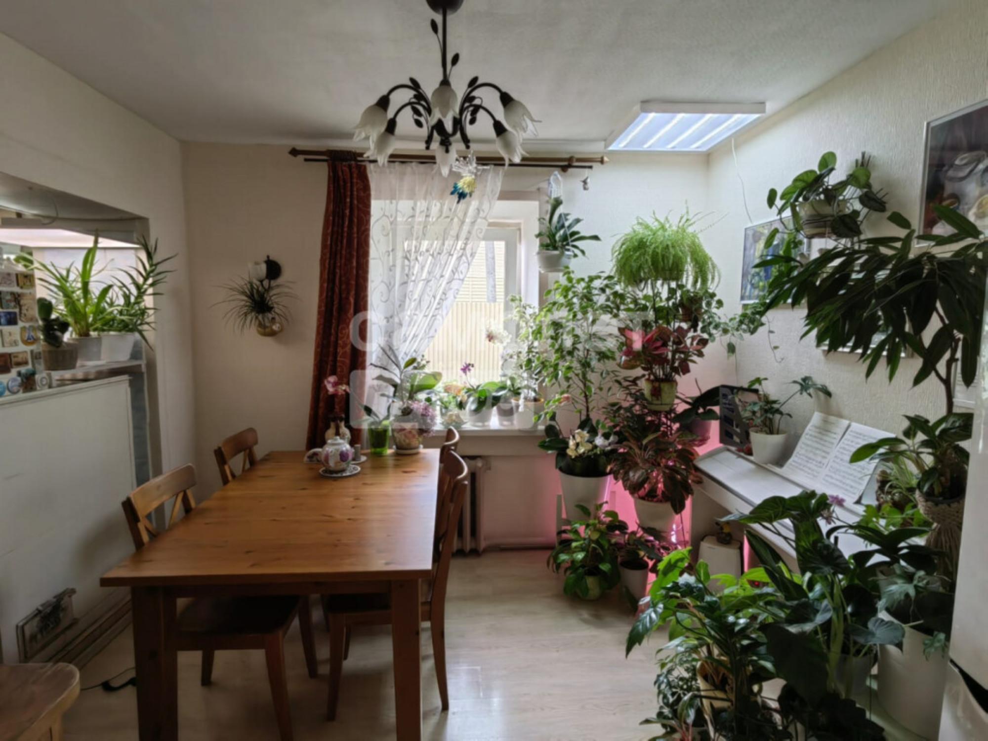 Продажа дома Ньютона, 18